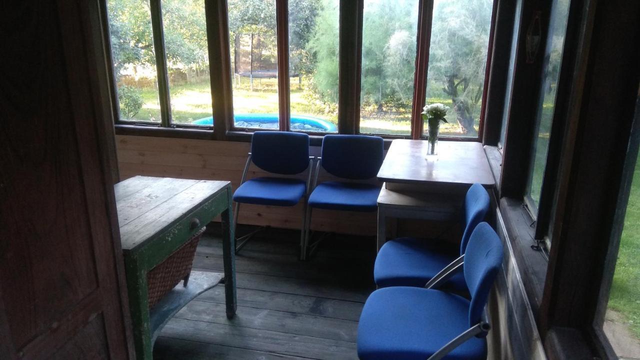 Old Summer House With Renovated Bathroom 프라하 외부 사진
